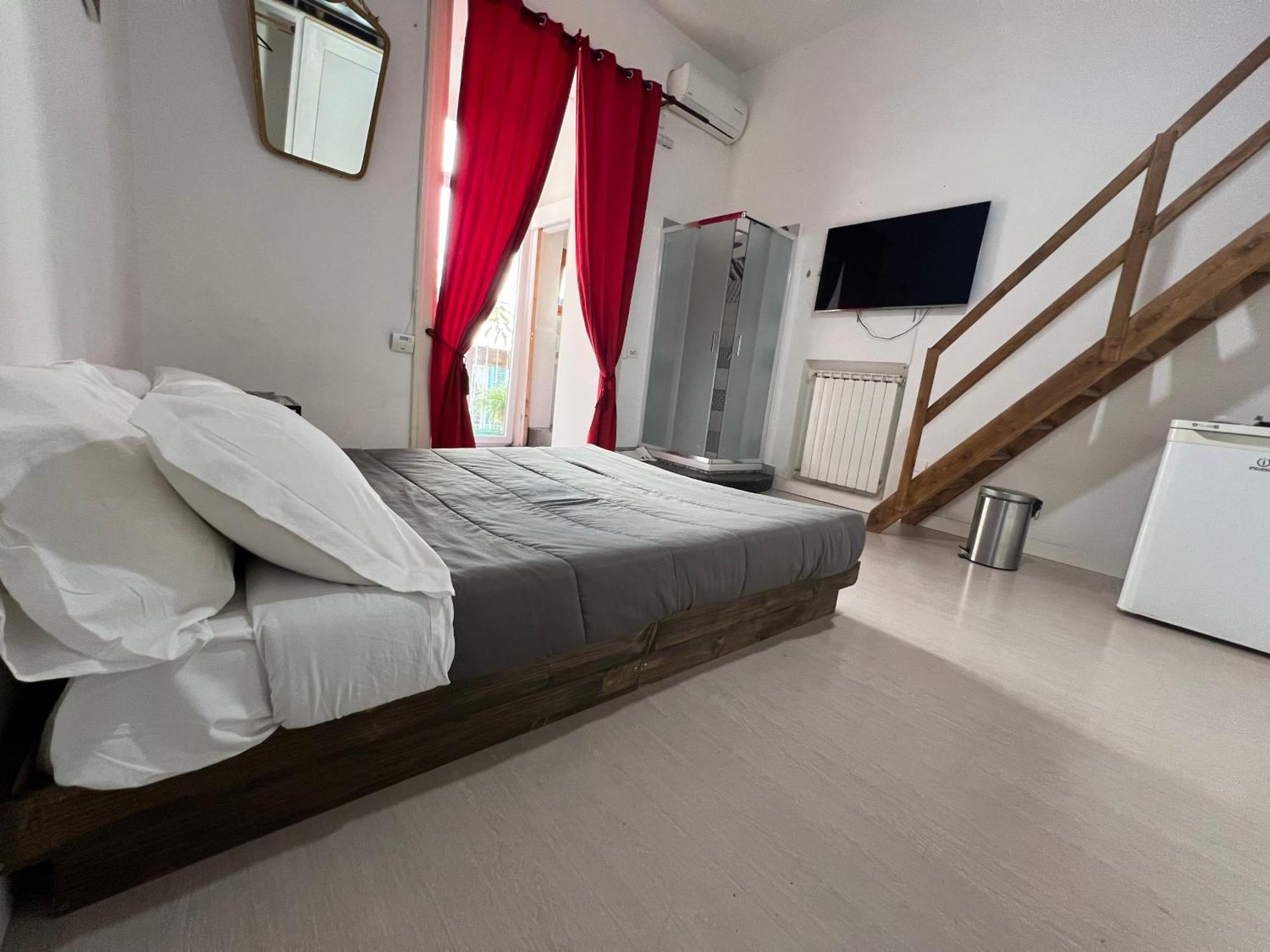 Carafa'S Central Apartment By Hhn Naples Exterior photo