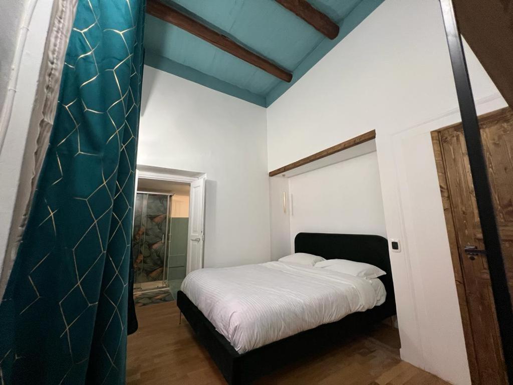 Carafa'S Central Apartment By Hhn Naples Exterior photo